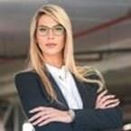 עורכת דין ליאת מאיר ומגשרת