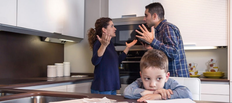 זוגיות חדשה לאמא, מזונות מופחתים לאבא