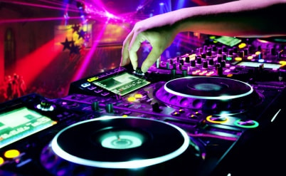 רדיו ירושלים חויב לשלם פיצויים לפדרציה הישראלית לתקליטים וקלטות בע"מ