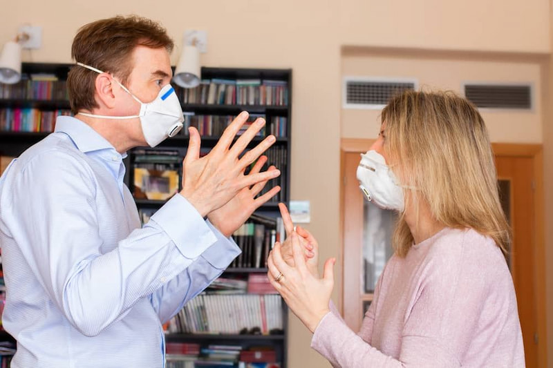 מהן הטעויות הכלכליות הנפוצות שנשים עושות בדרך לגירושין וכיצד להימנע מהן?