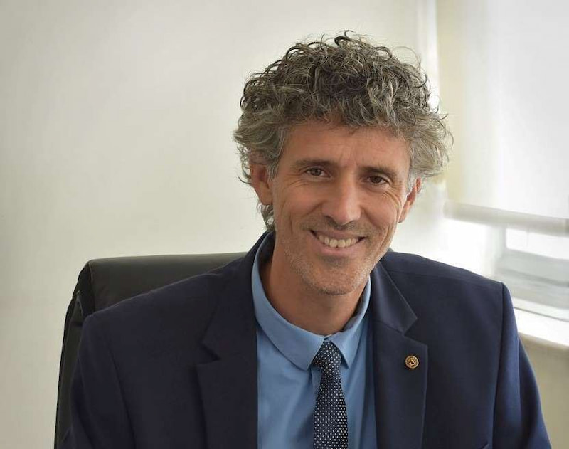 הסדרת מעמד בן זוג בישראל והעתירות נגד חוק האזרחות: ביהמ"ש מהלך על חבל דק